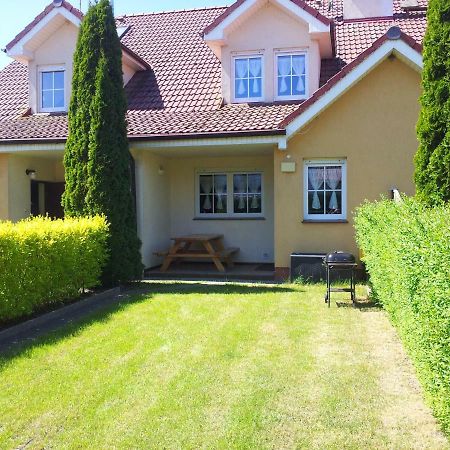Szostka Villa เรวัล ภายนอก รูปภาพ